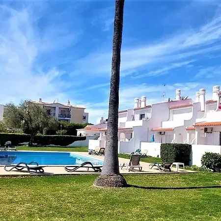 Oura Parque البوفيرا
